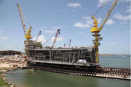 墨西哥灣石油平臺上層設施平移入海